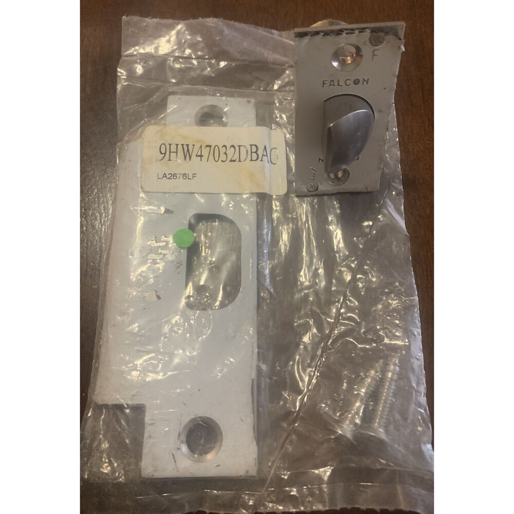 Falcon W Latch with Latch Plate